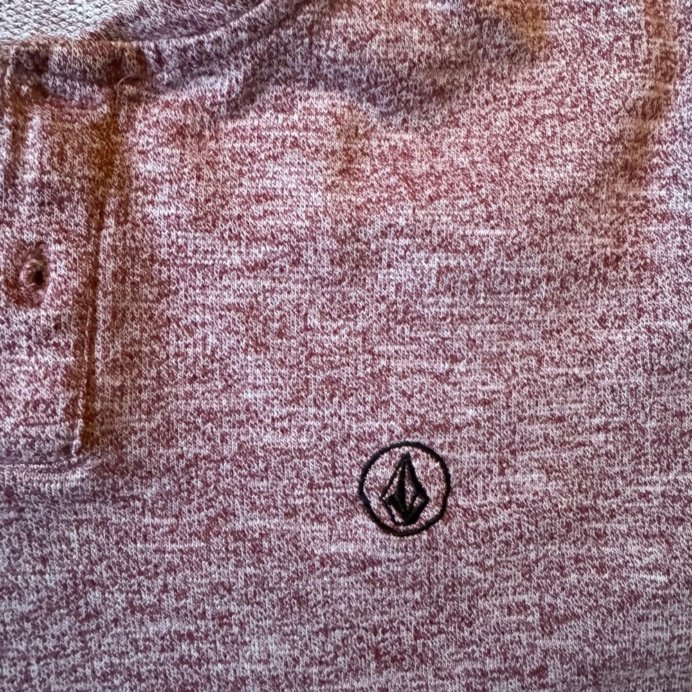 Volcom Mens medium Knit Henley heathered maroon